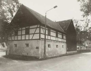 Mulda, Dreiseithof : Mulda. Dreiseithof, Hauptstraße 5. Stall und Scheune, Straßenansicht