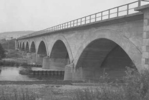 Eisenbahnbrücke Hallstadt/Main