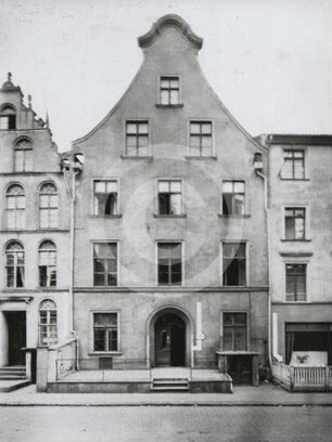 Fassade des Bürgerhauses Wilhelmstrasse 27 in Elbing