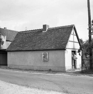 Großenhain-Strauch, Am Dorfanger. Backhaus 1656/1763, 1985 restauriert). Straßenansicht