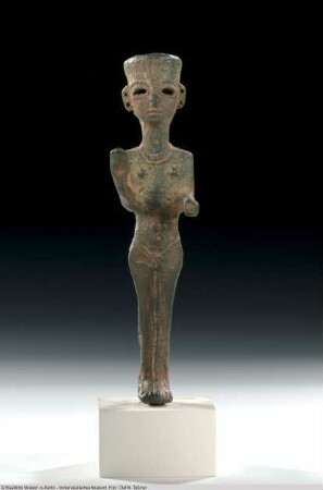 Statuette einer Frau