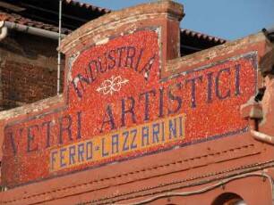 Glasfabrik : Reste einer alten Glasfabrik auf Murano. Aufgenommen im Februar 2005. Foto: Uwe Gerig