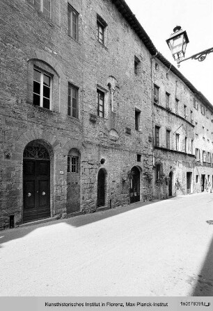 Palazzo, Volterra