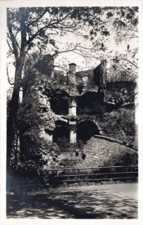 Gesprengter Pulverturm auf dem Heidelberger Schloss