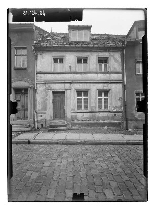 Bernau, Hohe Steinstraße 24. Wohnhaus. Straßenfront