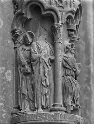Sockelschaft unter der Prophetenstatue, Hanna und Elkana