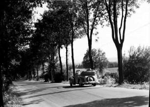 Löwenberg: Straße Löwenberg-Hirschberg, Vordergrund Aju bei Löwenberg