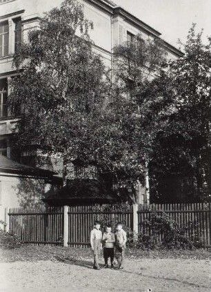 Leutzsch, 57. Schule : Leipzig-Leutzsch. 57. Schule, Georg-Schwarz-Straße 113. Straßenansicht