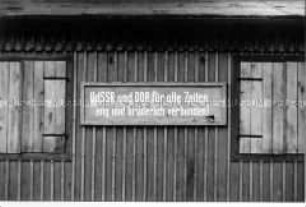 Propaganda-Spruchband "UdSSR und DDR"