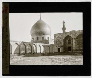 Die moderne Stadt, Goldkuppel, vom Hof der Moschee des Mahdi