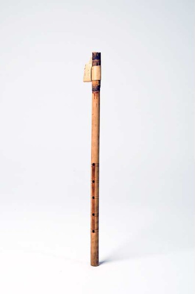 Open outer flute with finger holes