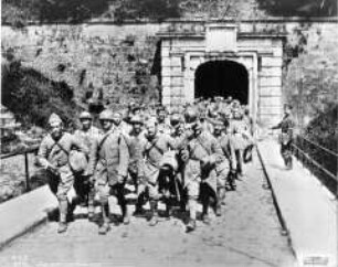 Ankunft von Kriegsgefangenen in der Zitadelle von Laon