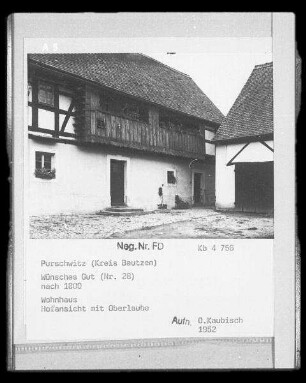 Kubschütz-Purschwitz, Nummer 28. Wünsches Gut (nach 1800). Wohnhaus mit Oberlaube. Hofansicht (Teilansicht)