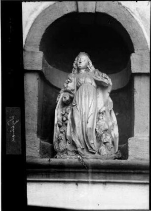 Waghäusel Wallfahrtskirche - ehemalige Klosterkirche Sankt Maria Außenansicht Nordostseite Schutzmantelmadonna (um 1520)