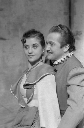 Szenenbilder aus "Bolero" von E. Schmidt, Metropol-Theater 1952