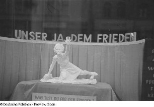 Plastik einer Frau