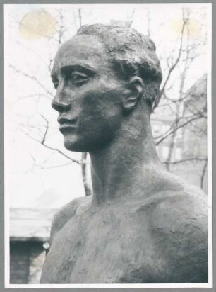 Stehender Jüngling, Detail, 1938/39, Bronze
