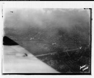 Flugzeuge: Geschwaderflug