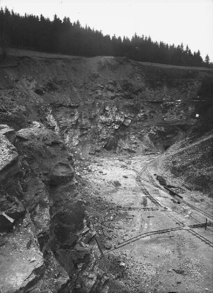 Hermsdorf/ Erzgebirge, Kalkwerk Hermsdorf, Tagebau mit Stollenbetrieb