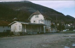 Unterhausen Empfangsgebäude