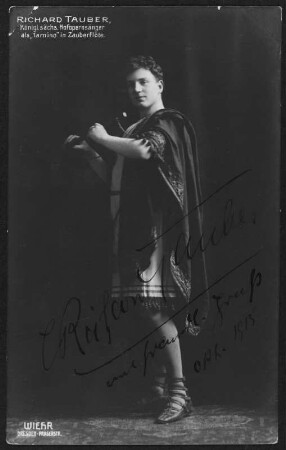 Richard Tauber als Tamino : Richard Tauber als Tamino in der Oper "Die Zauberflöte" von Wolfgang Amadeus Mozart. Königliche Hofoper Dresden, ab 9. September 1913. Fotografie (Weltpostkarte mit Autograph) von Bruno Wiehr. Dresden, wohl 1913