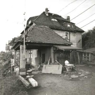 Cossebaude-Niederwartha, Meißner Straße 13. Villa (Sommersitz) (1919). Ansicht mit Schauer