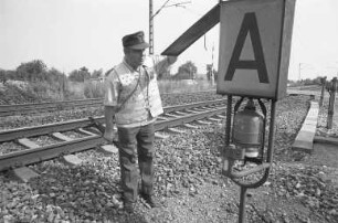 Streckengänger bei der Bahnmeisterei der Deutschen Bundesbahn Helmut Böser