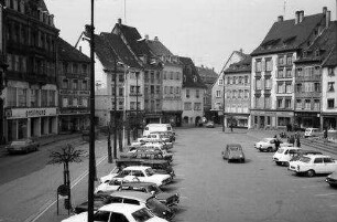 Mülhausen: Marktplatz von der Rathaus Treppe