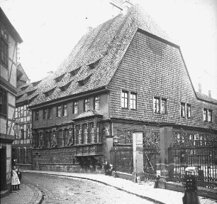 Hildesheim, Wohnhaus Langer Hagen 10, sog. Kaiserhaus; zerstört; 1997 am Altem Markt mit dem Material der Fassade neu erbaut