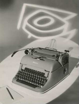 Schreibmaschine "Olympia SG 1" von Hans Krebs