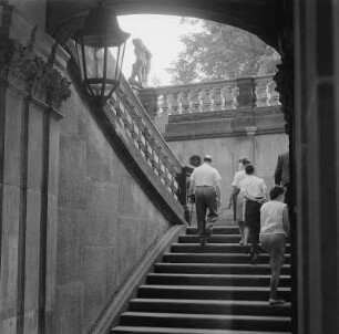 Dresden. Zwinger, Wallpavillon, Treppe zum Wall