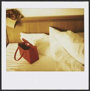 Barbara Siebecks Handtasche im Seehotel Überfahrt