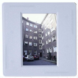 Berlin, Wohn- u. Geschäftshaus Schwedter Str./Kastanienallee