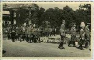 Die Beisetzung Wilhelms II. im Park von Schloss Doorn