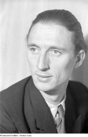 Porträtaufnahmen von Joachim Krüger Joachim (Schauspieler?) und Otto Kühne, Vizepräsident der Zentralverwaltung des Verkehrs