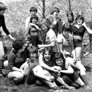 Jugend : VEB Nahrungsmittelkombinat Albert Kuntz Wurzen. Gruppenbild von Jugendlichen