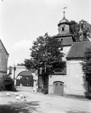 Kirche Berbisdorf : Berbisdorf bei Radeberg. Kirche am Schloss