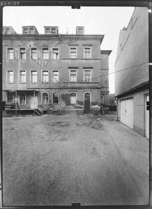 Dresden-Neustadt, Antonstraße 14/16. Wohn- und Geschäftshaus mit Bahnhof-Apotheke (1864). Hoffront (Teilansicht)
