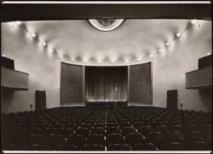 Neugestaltung der Umgebung des Bülowplatzes (Scheunenviertel), Berlin Lichtspielhaus Babylon und Wohnungsbauten: Block 14 Kino, Zuschauerraum, Blick vom Parkett zur Bühne