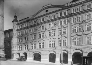 Palais Smiřický & Haus Nr. 6