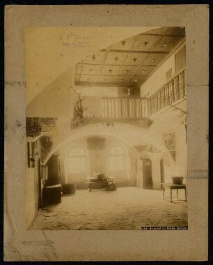 Ansitz Karlsburg (Winkelhof), Brixen-Milland: Halle