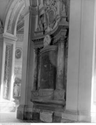 Grabmal von Papst Alessandro III. (Bandinelli)