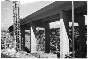 Franzosenschluchtbrücke (L1213), km 162,447 Fahrbahn Ulm - Stuttgart im Bau