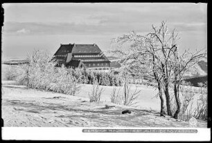 Altenberg im Erzgebirge, Berghof Raupennest mit Schnee