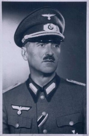 Behr, Hans von