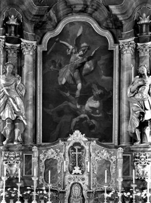 Hochaltar: Sankt Michael
