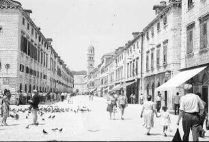 Dubrovnik: Stradun vom Ploce-Tor aus, Luza Platz