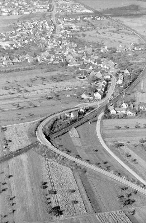 Kollmarsreute, Emmendingen: Straßenüberführungen, Bahn