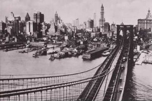 USA, New York, New York City, Stadtansicht mit Brooklyn-Bridge