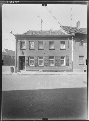 Delitzsch, Schulstraße. Wohnhaus. Straßenfront